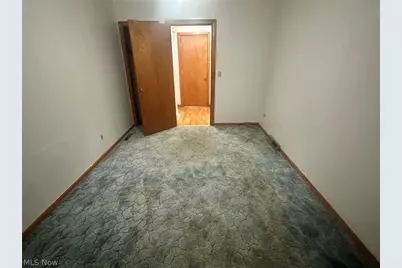 417 Otis Court SE, Girard, OH 44420 - Photo 13