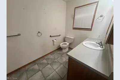 417 Otis Court SE, Girard, OH 44420 - Photo 19