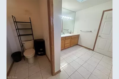 417 Otis Court SE, Girard, OH 44420 - Photo 25