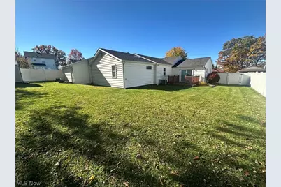 417 Otis Court SE, Girard, OH 44420 - Photo 29
