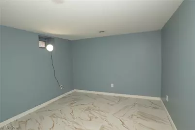 318 Elmport Avenue NE, Canton, OH 44704 - Photo 17