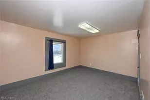 868 N Main St, Akron, OH 44310 - Photo 17