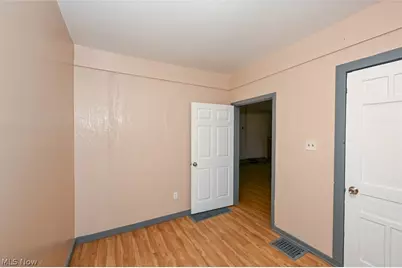 868 N Main Street, Akron, OH 44310 - Photo 25