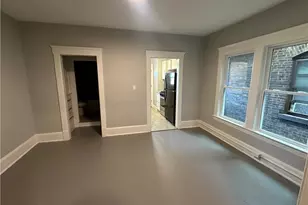 3074 W 25th St, Loveland, OH 44113 - Photo 5