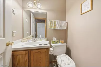 8294 Turquoise Avenue NE, Canton, OH 44721 - Photo 21