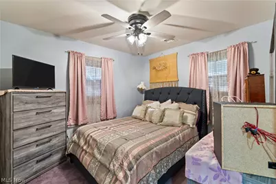 2317 40th Street NE, Canton, OH 44705 - Photo 17