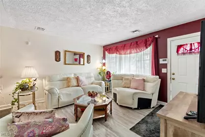 2317 40th Street NE, Canton, OH 44705 - Photo 7