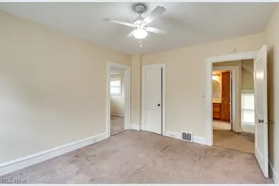 3345 Berkeley Road, Cleveland Heights, OH 44118 - Photo 13