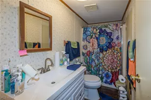 63 Parkway Dr, Olmsted Twp, OH 44138 - Photo 25