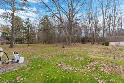 7441 Hubbard Bedford Road, Hubbard, OH 44425 - Photo 31