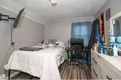 12214 Bennington Avenue, Loveland, OH 44135 - Photo 15