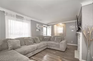 12214 Bennington Ave, Loveland, OH 44135 - Photo 7