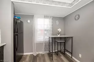 12214 Bennington Ave, Loveland, OH 44135 - Photo 21