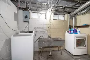 12214 Bennington Ave, Loveland, OH 44135 - Photo 27