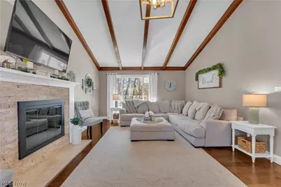 27015 Kennedy Ridge Extension, North Olmsted, OH 44070 - Photo 5