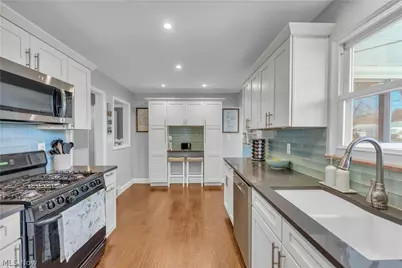 27015 Kennedy Ridge Extension, North Olmsted, OH 44070 - Photo 7