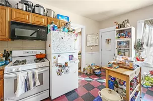 1303 Castle Ave, Loveland, OH 44113 - Photo 23