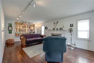 568 Hampshire Rd, Fairlawn, OH 44333 - Photo 7