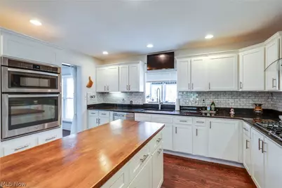 568 Hampshire Road, Fairlawn, OH 44333 - Photo 15