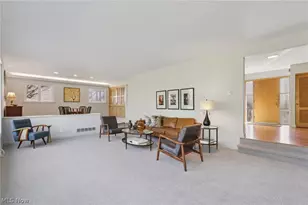 22733 S Woodland Rd, Huber Heights, OH 44122 - Photo 7