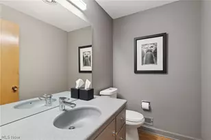 22733 S Woodland Rd, Huber Heights, OH 44122 - Photo 25