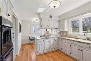 22733 S Woodland Rd, Huber Heights, OH 44122 - Photo 13