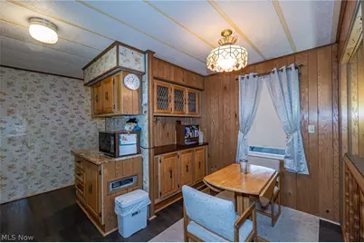 19 Sycamore Drive, Olmsted Twp, OH 44138 - Photo 9