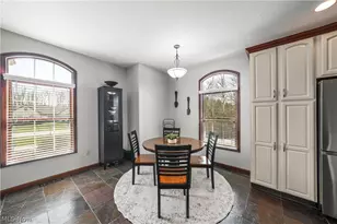 440 Kimberly Dr, Aurora, OH 44202 - Photo 9