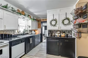 4943 Martin Dr SE, East Sparta, OH 44626 - Photo 9