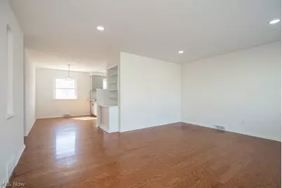 13600 Royal Boulevard, Garfield Heights, OH 44125 - Photo 5