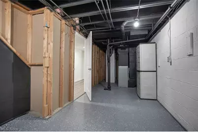 13600 Royal Boulevard, Garfield Heights, OH 44125 - Photo 31