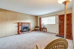 684 Sherwood Dr, Aurora, OH 44202 - Photo 9