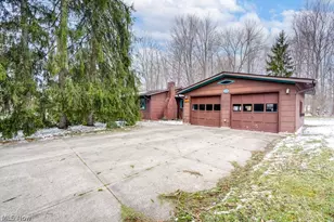 684 Sherwood Dr, Aurora, OH 44202 - Photo 3