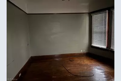 521 E 112th Street, Loveland, OH 44108 - Photo 7