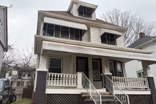 521 E 112th St, Loveland, OH 44108 - Photo 3