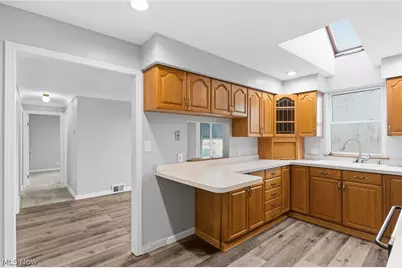 2809 Stark Drive, Willoughby Hills, OH 44094 - Photo 7