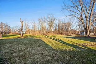 2809 Stark Dr, Willoughby Hills, OH 44094 - Photo 17