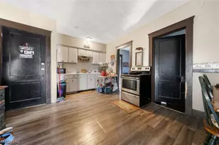 4302 Bridgeview Ave, Newburgh Heights, OH 44105 - Photo 7