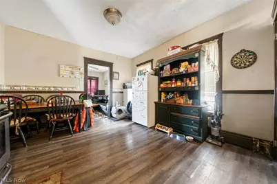 4302 Bridgeview Avenue, Newburgh Heights, OH 44105 - Photo 11