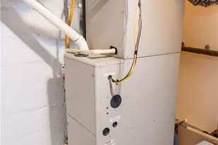 304 E Russell Ave, West Lafayette, OH 43845 - Photo 35