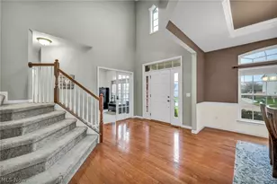 5600 W Long Ridge Dr, Green Hills, OH 44131 - Photo 5