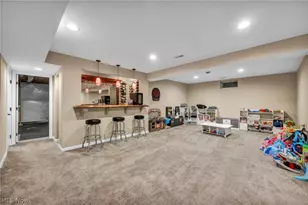 5600 W Long Ridge Dr, Green Hills, OH 44131 - Photo 35
