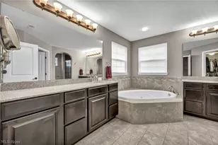 5600 W Long Ridge Dr, Green Hills, OH 44131 - Photo 31