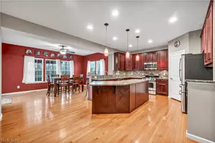 5600 W Long Ridge Dr, Green Hills, OH 44131 - Photo 7