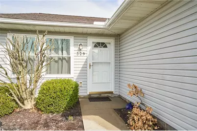 329 Spruce Street, Barberton, OH 44203 - Photo 3