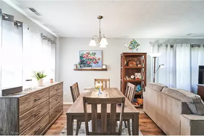 329 Spruce Street, Barberton, OH 44203 - Photo 5