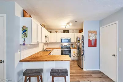 329 Spruce Street, Barberton, OH 44203 - Photo 7