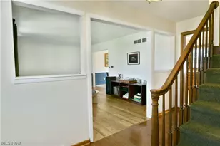 8536 4 Seasons Trail, Youngstown, OH 44514 - Photo 3