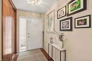 17833 Cliffside Dr, Strongsville, OH 44136 - Photo 3