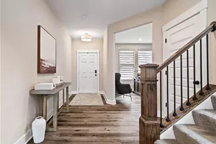 10134 Rosalee Ln, Strongsville, OH 44136 - Photo 3